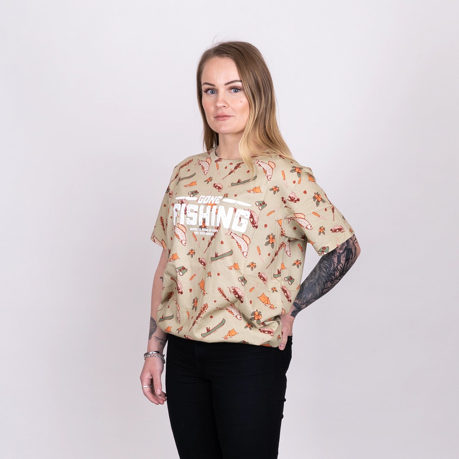 GONE FISHING T-SHIRT - MOUNTAIN KHAKI
