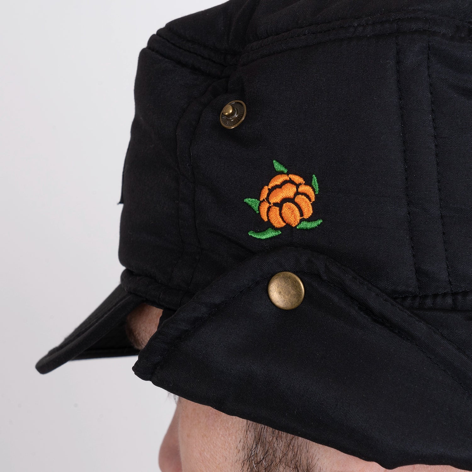 HÖGLEKARDALEN CAP - BLACK