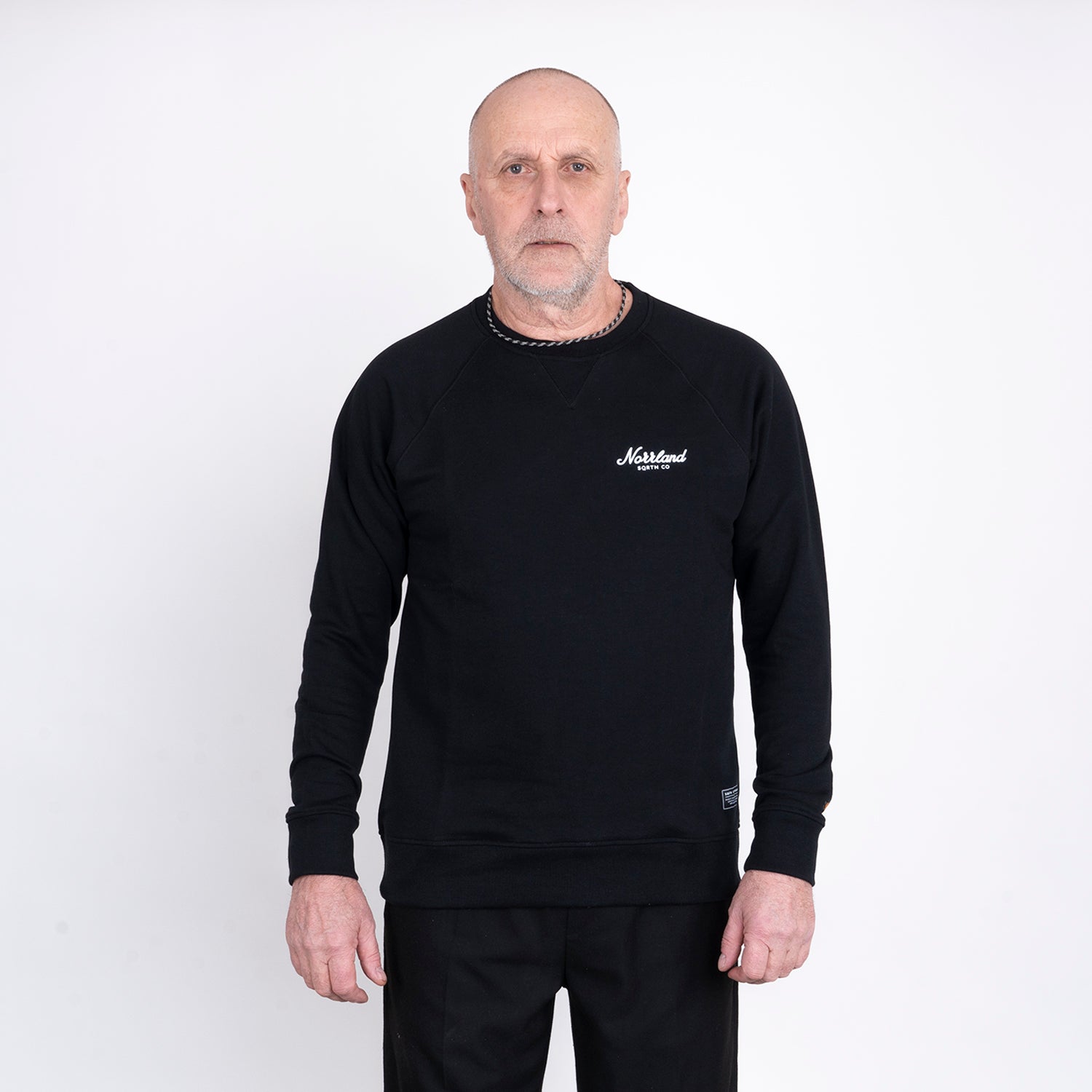 TGN MINI SCRIPT CREWNECK - BLACK