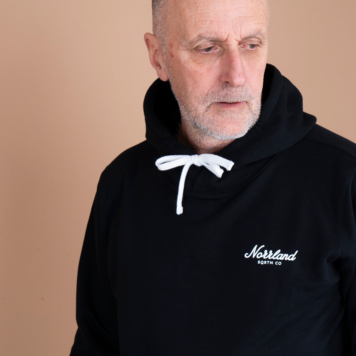 TGN MINI SCRIPT HOODIE - BLACK