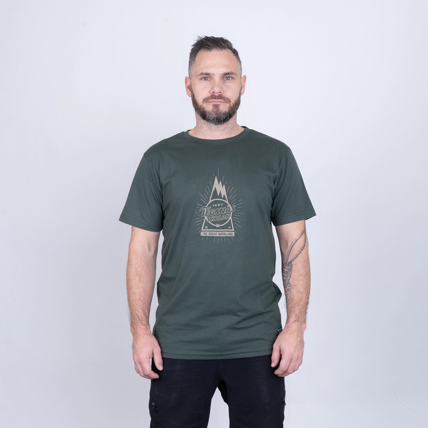 COLLAB T-SHIRT - TEGSNÄS GREEN