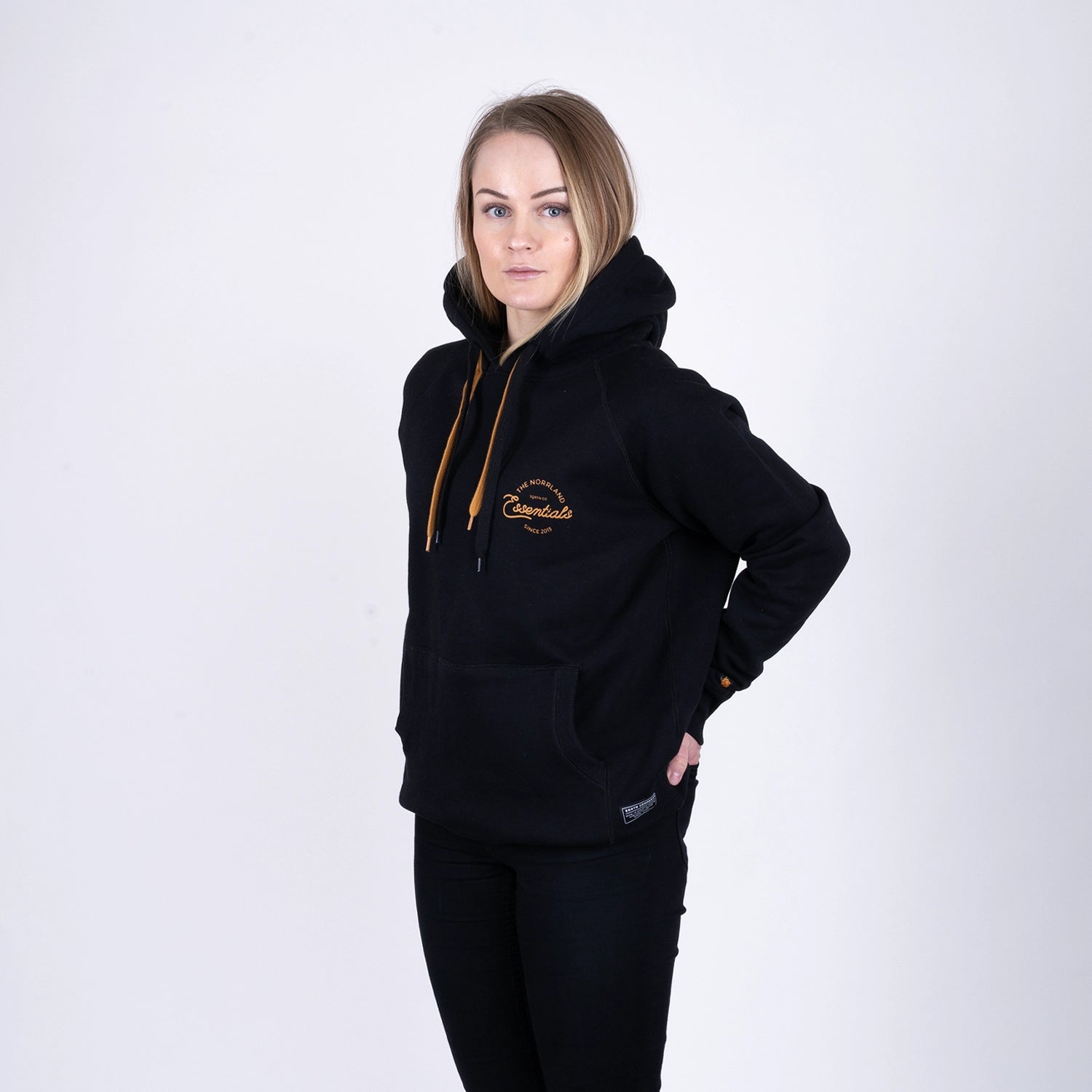 ESSENTIALS HOODIE - BLACK
