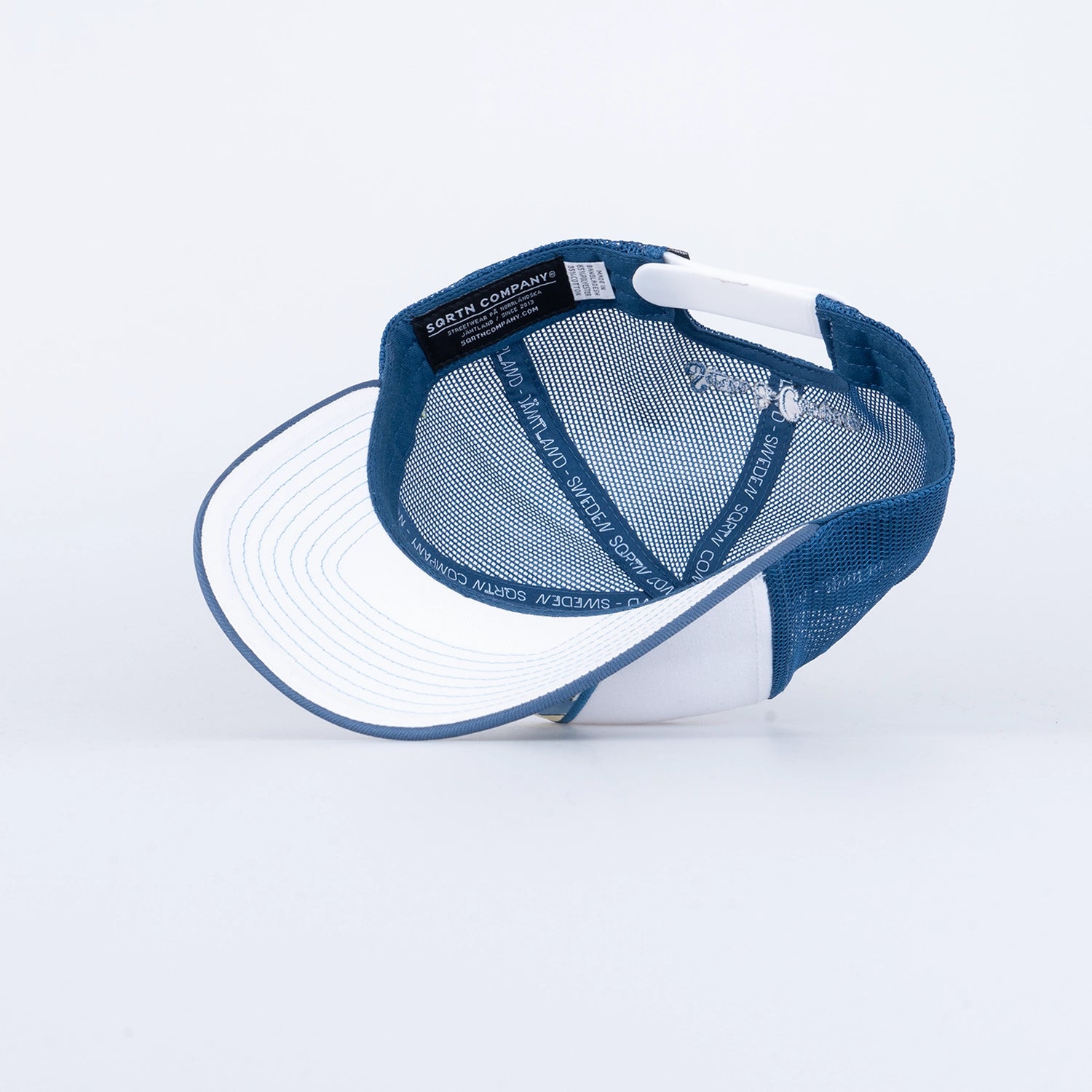 GONDOLEN TRUCKER LOW CAP - WHITE