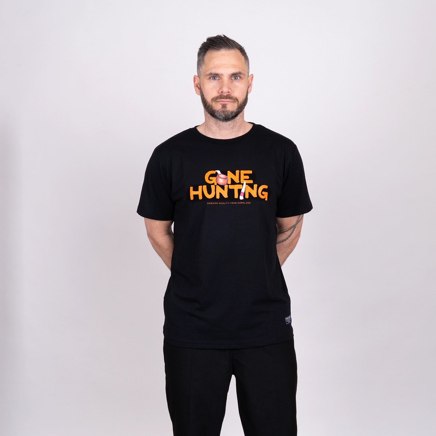 GONE HUNTING T-SHIRT - BLACK