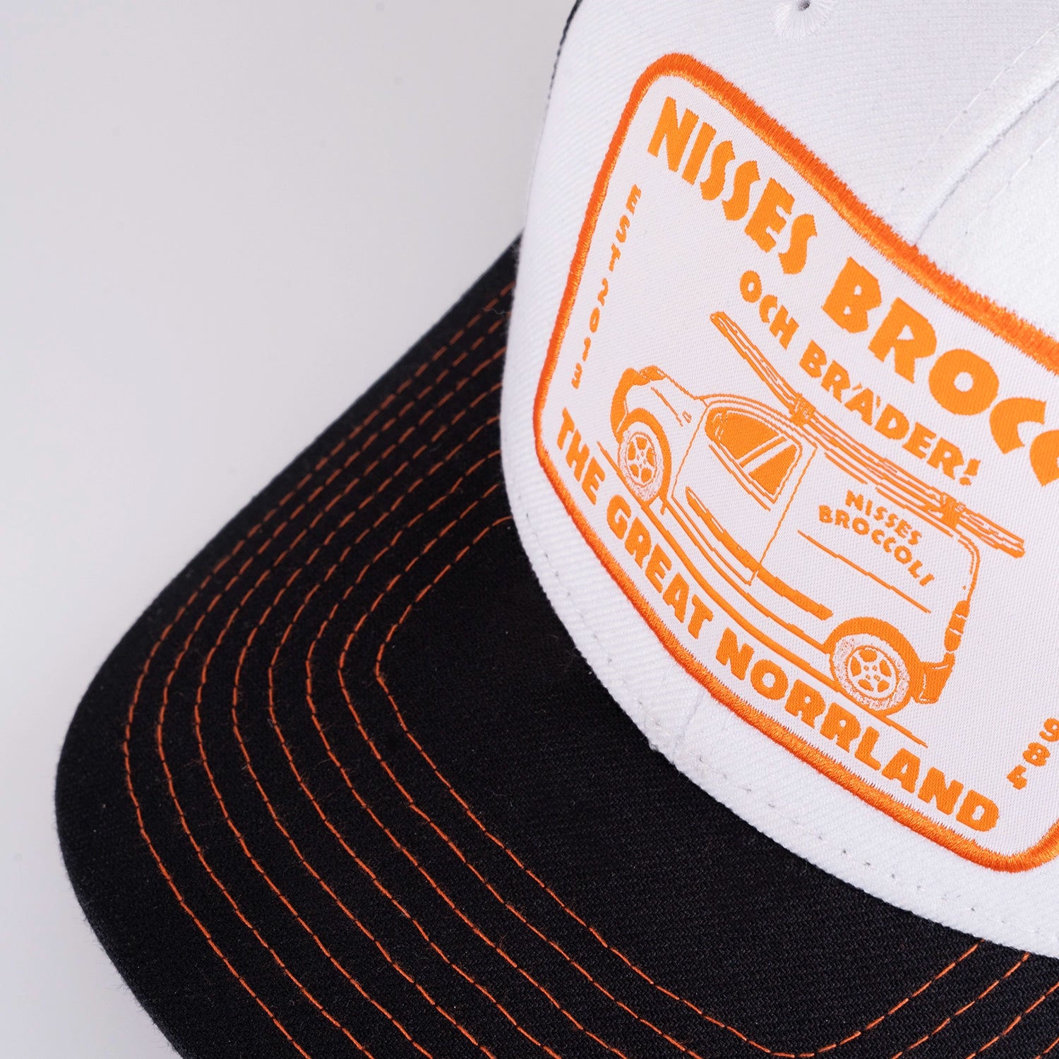 NISSES LOW TRUCKER KEPS - WHITE