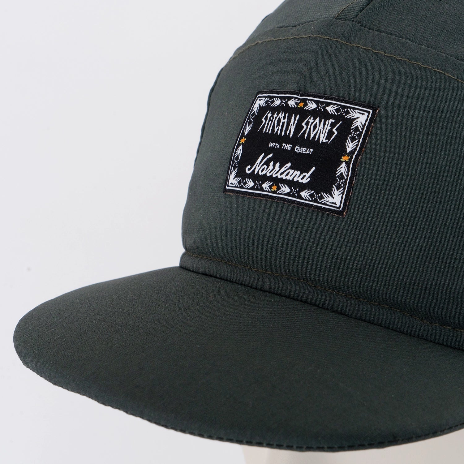 STITCH N STONES WINTER CAP - ÅRE GREEN