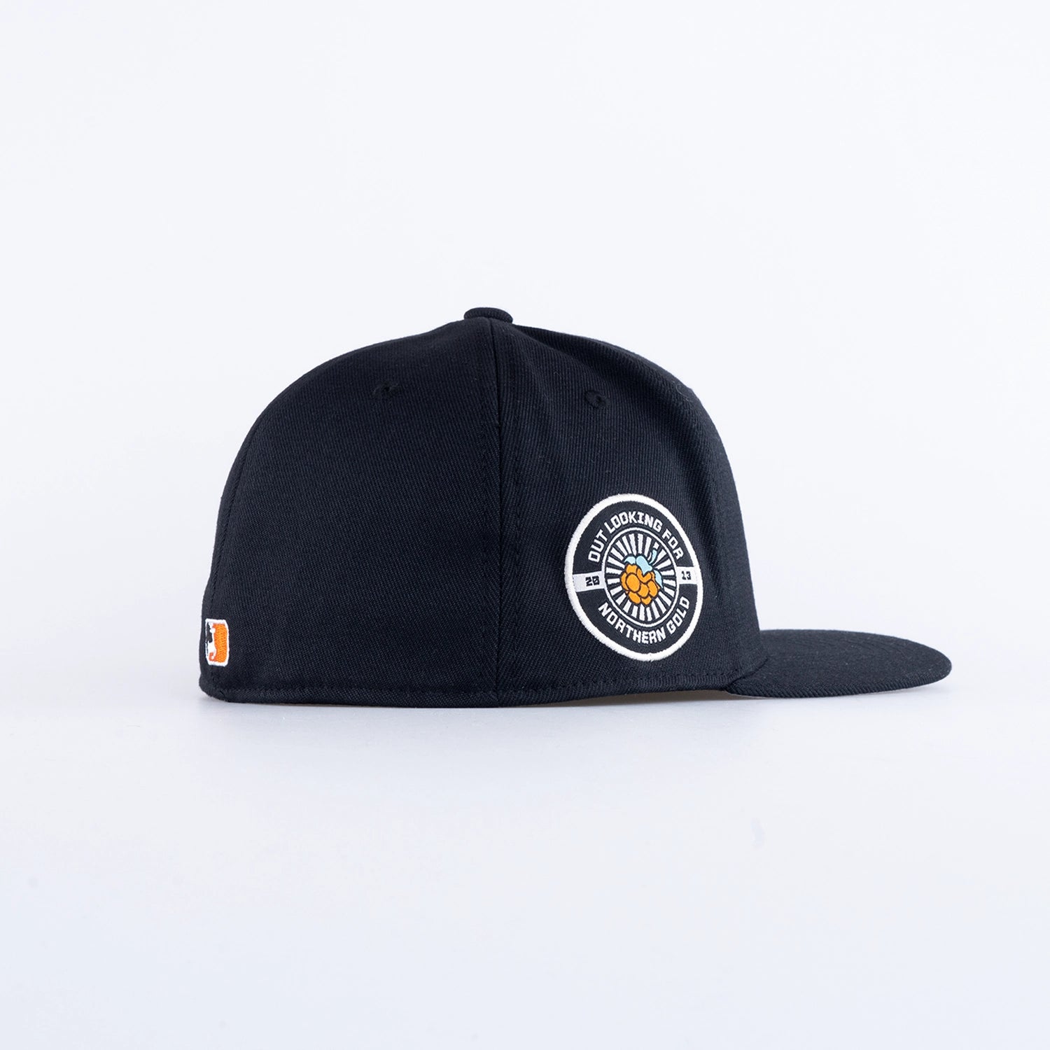 SYMBOL FITTED CAP - BLACK