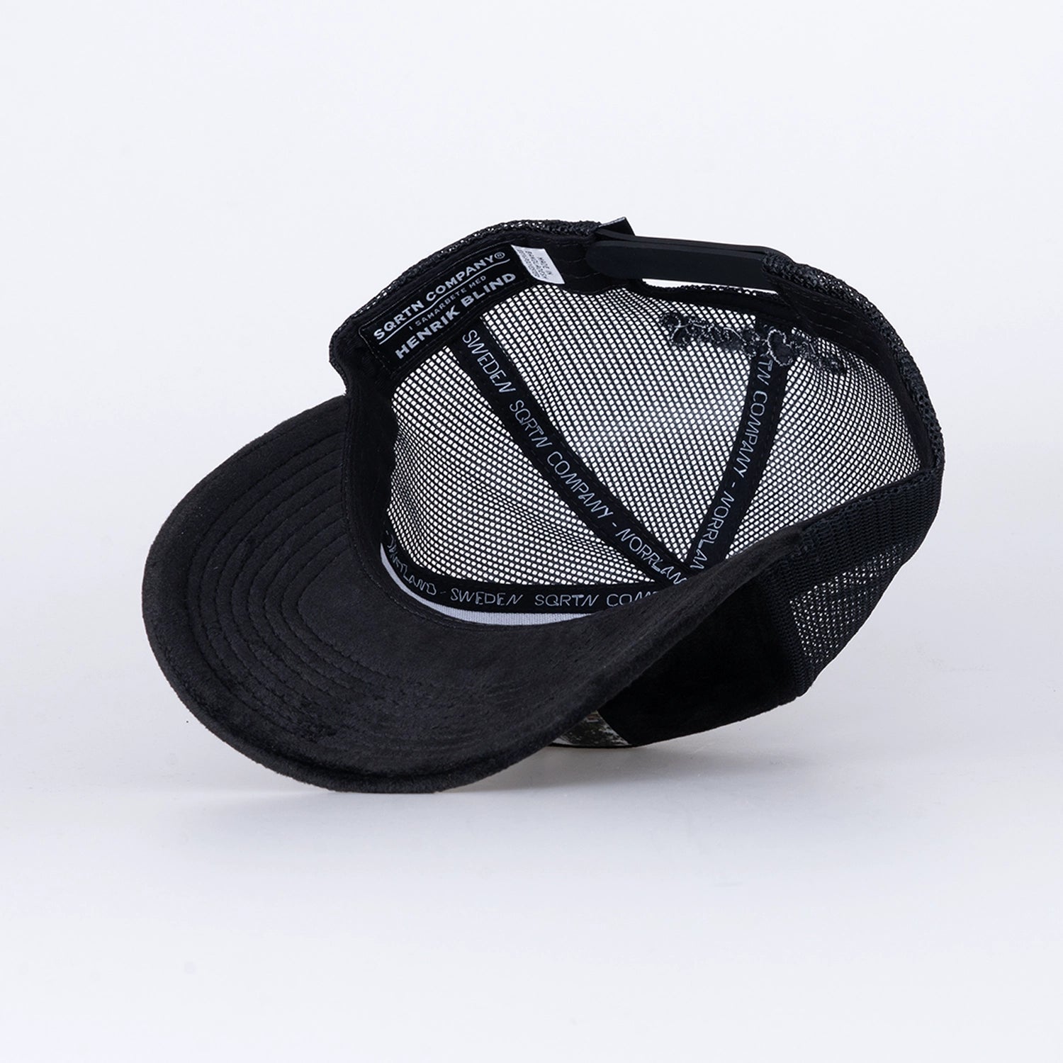 TREPARTSSAMTAL VELVET TRUCKER CAP - BLACK