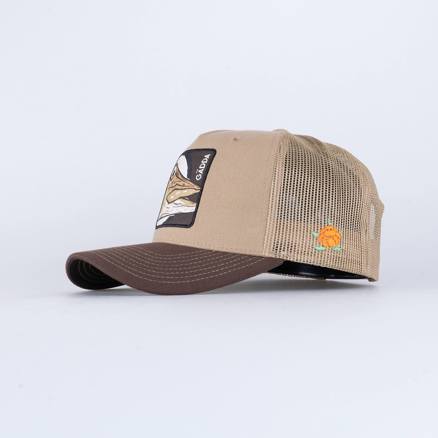 GÄDDA TRUCKER CAP - HOOKED KHAKI