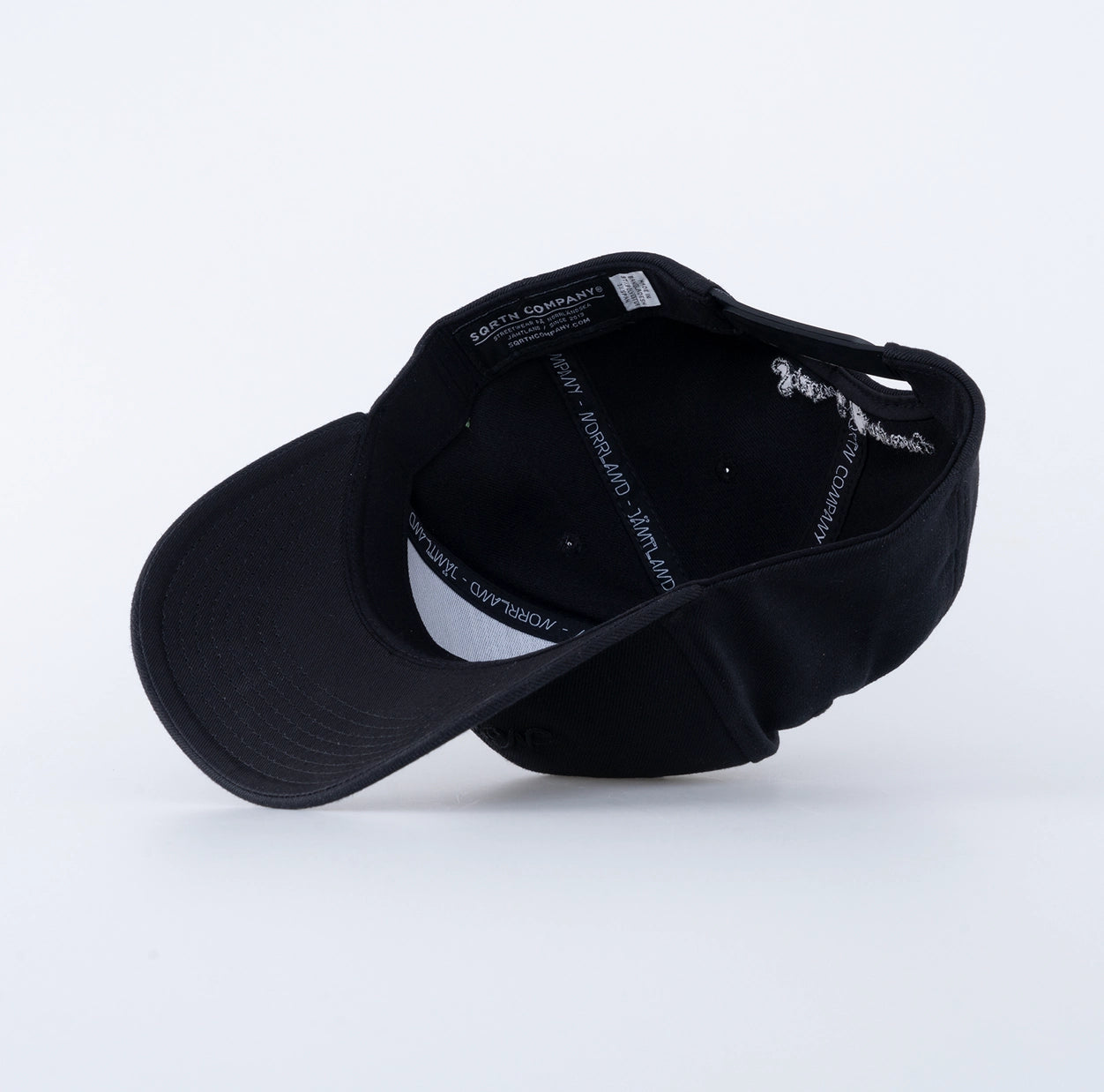 TGN SCRIPT BIG-FIT 120 CAP - ALL BLACK