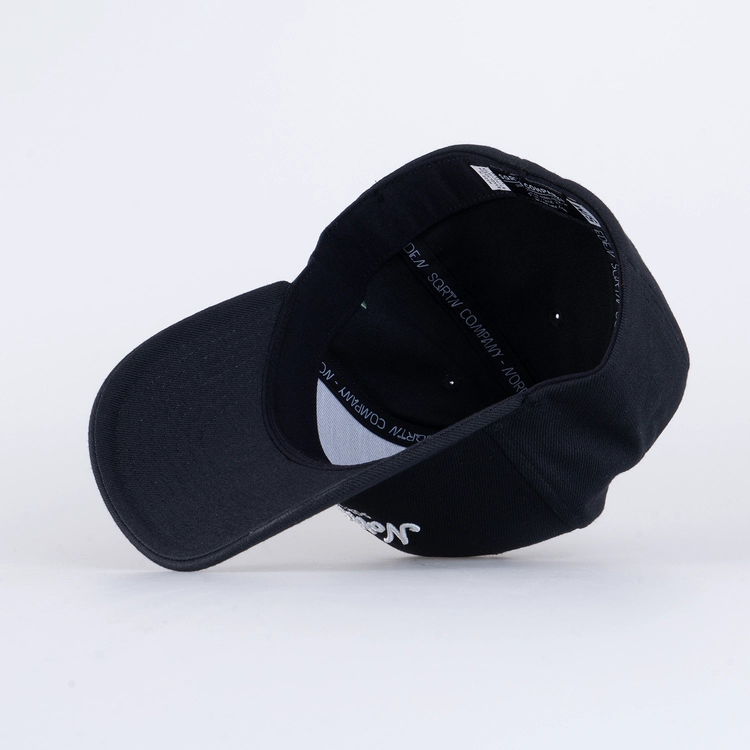 TGN SCRIPT FLEX CAP - BLACK